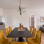 شقة Balatonic Lemon Apartmanhaz *