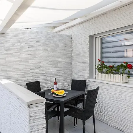 Balatonic Lemon Apartmanhaz 아파트