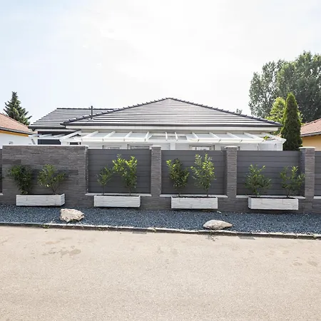 아파트 Balatonic Lemon Apartmanhaz *