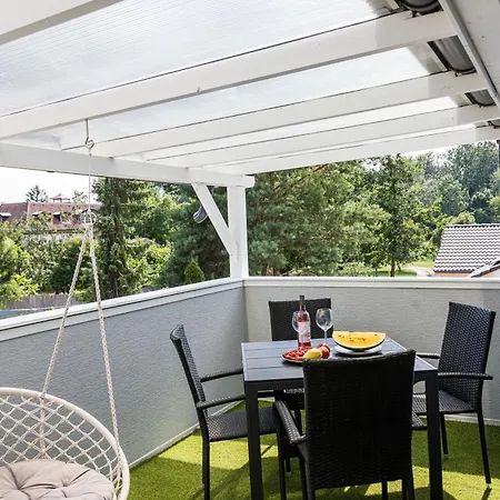 Balatonic Lemon Apartmán