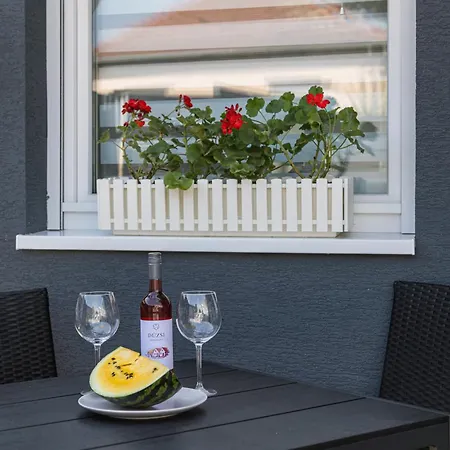 Balatonic Lemon Apartmanhaz * 시오포크