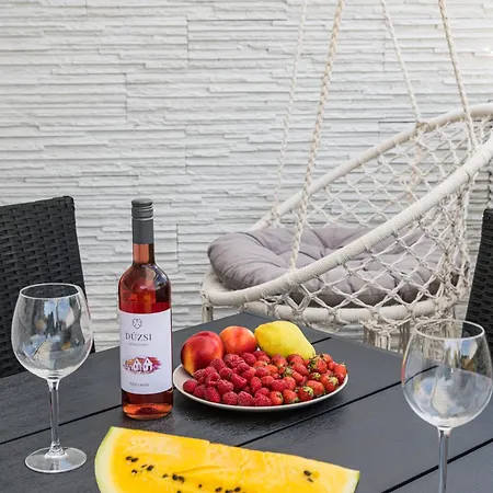 아파트 Balatonic Lemon Apartmanhaz *