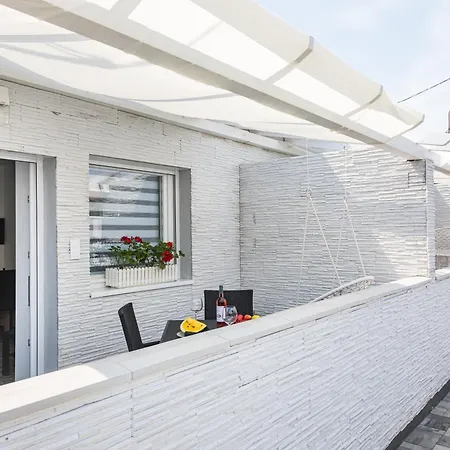 Balatonic Lemon Apartmanhaz