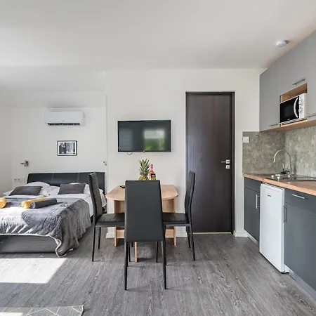 Balatonic Lemon Apartmanhaz Lejlighed Siófok