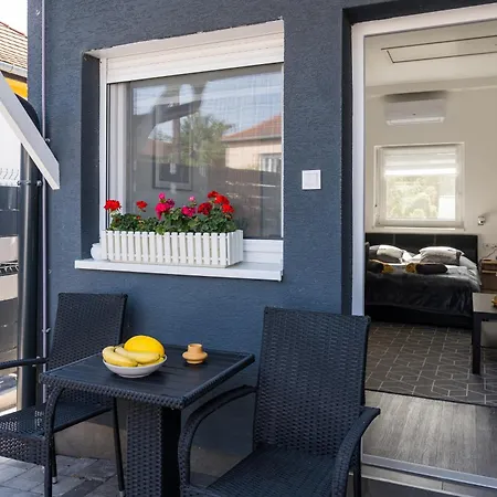 Balatonic Lemon Apartmanhaz Lejlighed Siófok