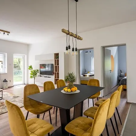 Balatonic Lemon Apartmanhaz * Siófok