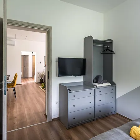 Balatonic Lemon Apartmanhaz Apartment