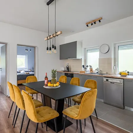 Apartment Balatonic Lemon Apartmanhaz Siófok