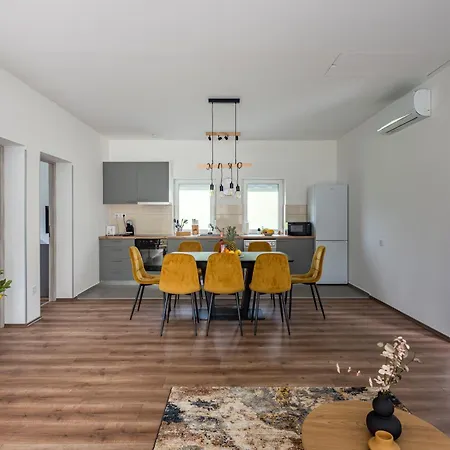 Balatonic Lemon Apartmanhaz Siófok