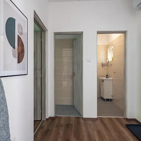 Apartment Balatonic Lemon Apartmanhaz *