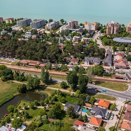 Balatonic Lemon Apartmanhaz Apartament Siófok