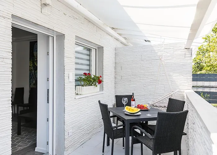 Balatonic Lemon Apartmanhaz Apartment *