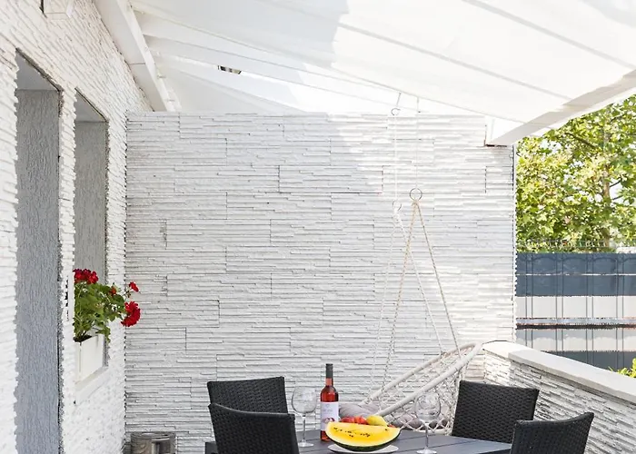 Apartment Balatonic Lemon Apartmanhaz Siófok