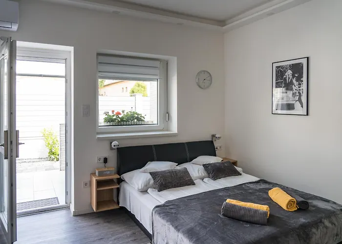 Balatonic Lemon Apartmanhaz Apartment *