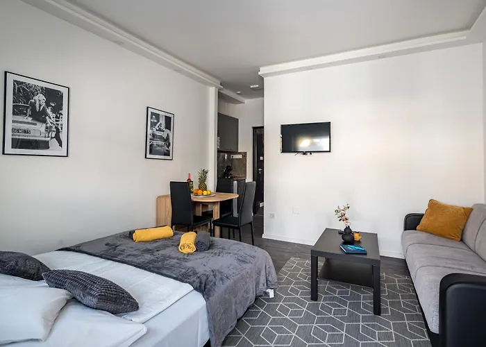 Balatonic Lemon Apartmanhaz * Siófok