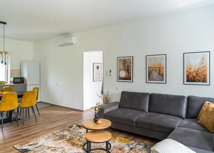 Balatonic Lemon Apartmanhaz Siófok