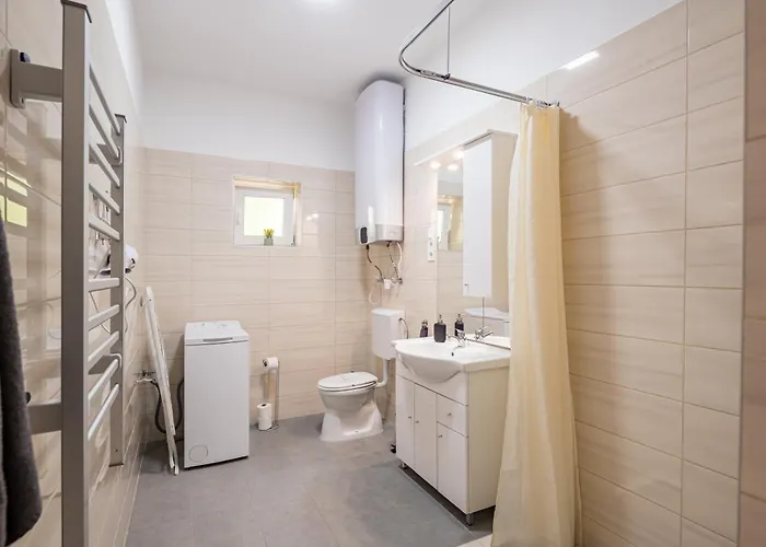 Balatonic Lemon Apartmanhaz * Siófok