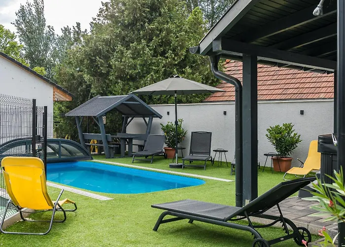 Balatonic Lemon Apartmanhaz *